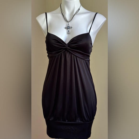 Forever 21 Black Mini Slip Dress Twisted padded Sweetheart Front SZ S. - Picture 1 of 11